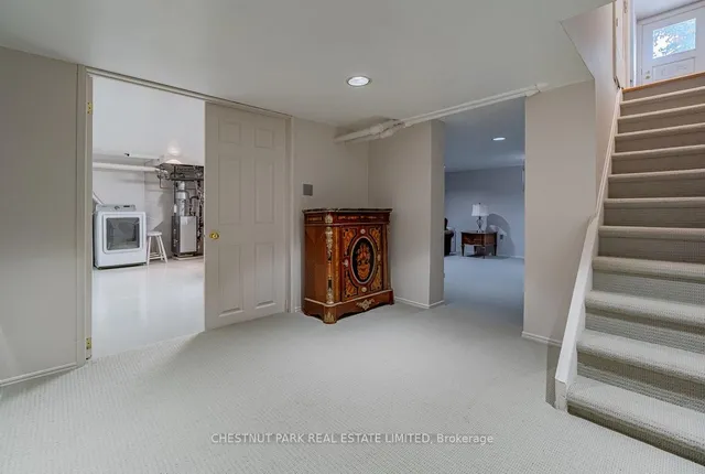 Additional image 20 of 233 Yonge Blvd