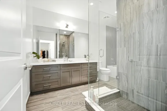 Additional image 22 of 2007 James St Unit 603