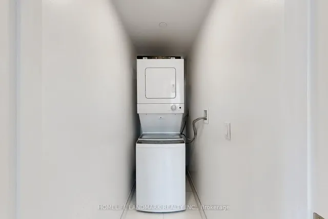 Additional image 21 of 238 Simcoe St Unit 403