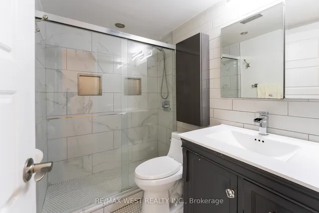 Additional image 11 of 5 Massey Sq Unit PH5