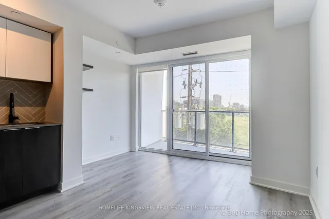 Additional image 22 of 36 Zorra St Unit 319