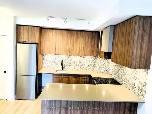 Additional image 5 of 20 Lagerfeld Dr Unit 9