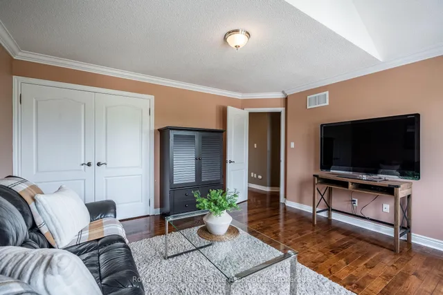 Additional image 37 of 16 Sandyside Cres