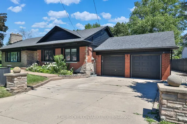 Additional image 36 of 76 Randall Ave