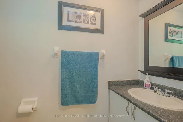 Additional image 12 of 608 Lumberton Cres