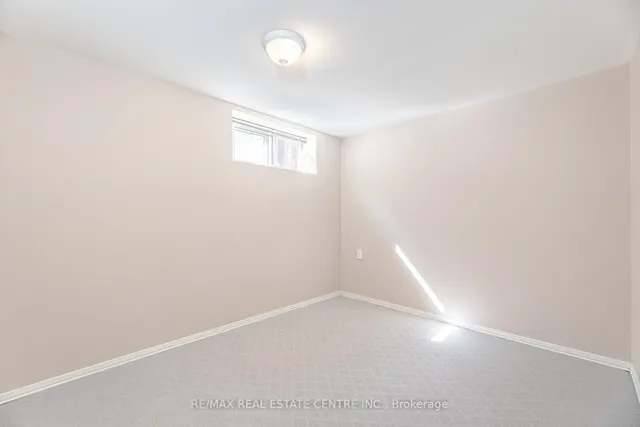 Additional image 36 of 13 Glendale Ave