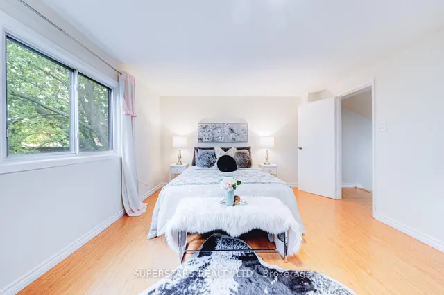 Additional image 12 of 4 Frosty Meadoway