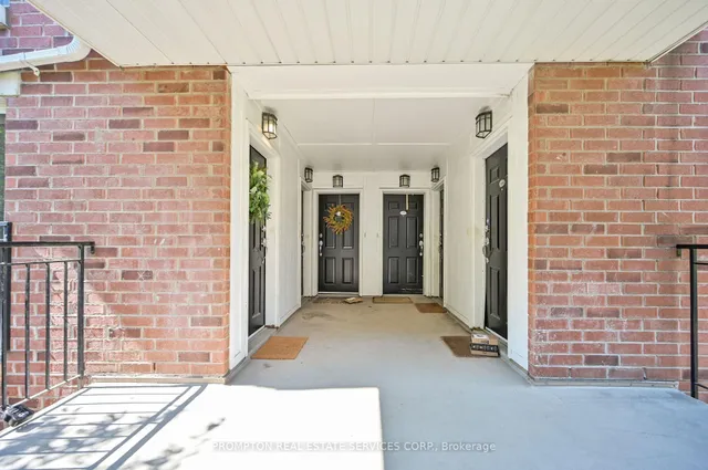 Additional image 10 of 18 Laidlaw St Unit 1030