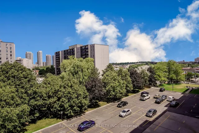 Additional image 29 of 2 Glamorgan Ave Unit 602