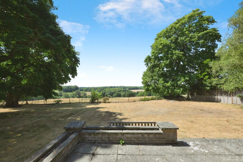 Additional image 5 of High Road, AL9