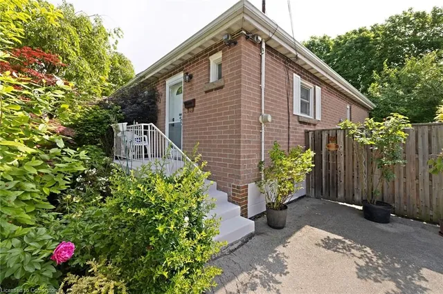 Additional image 4 of 73 West 1st St