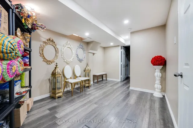 Additional image 47 of 1107 Barr Cres