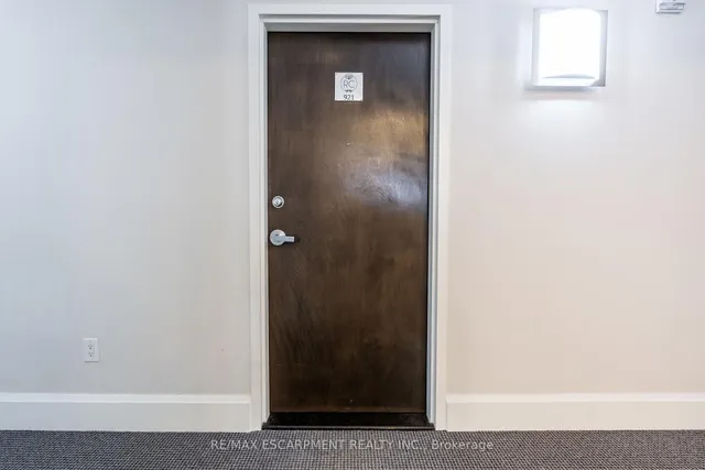 Additional image 10 of 118 King St Unit 921