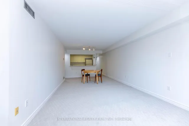 Additional image 18 of 705 King St Unit 215