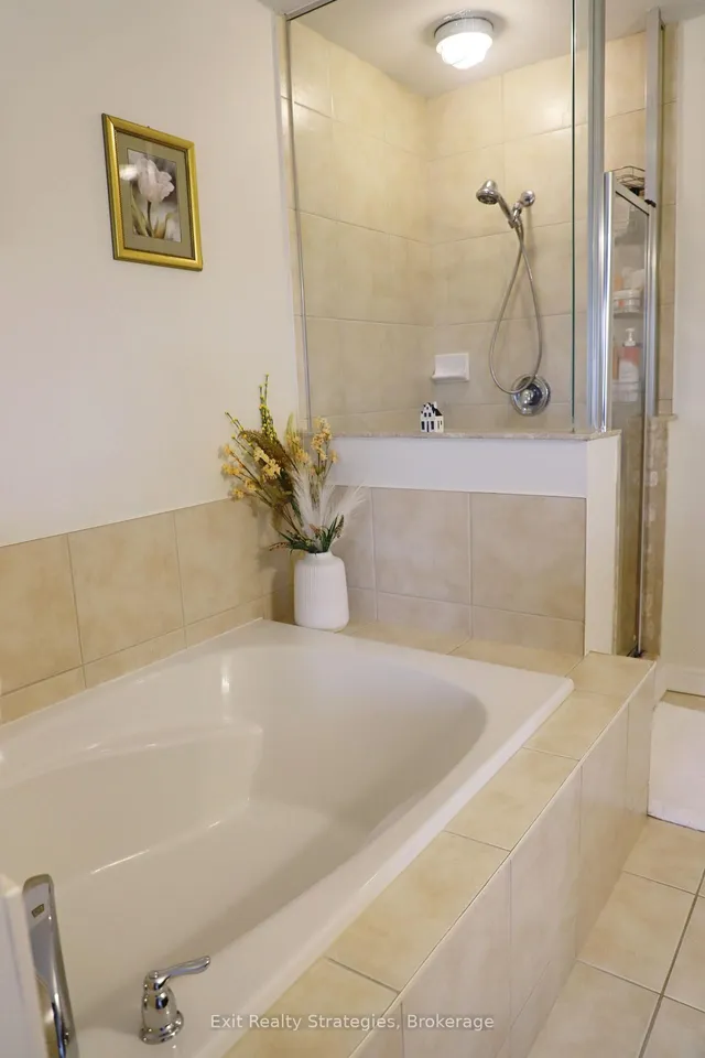 Additional image 22 of 100 Springstead Ave