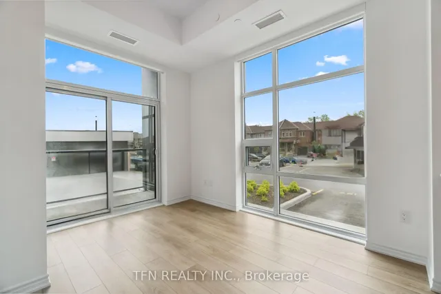 Additional image 17 of 460 Dundas St Unit 121