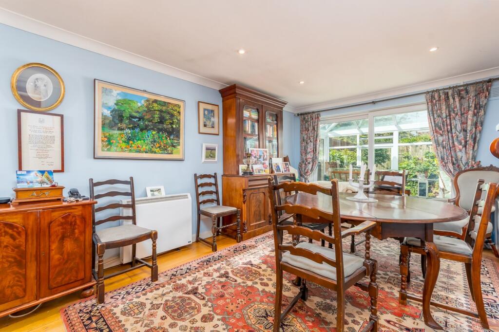Additional image 8 of Riverside Gardens, Henley-in-Arden, B95