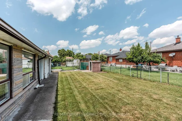 Additional image 18 of 15 Nordin Ave