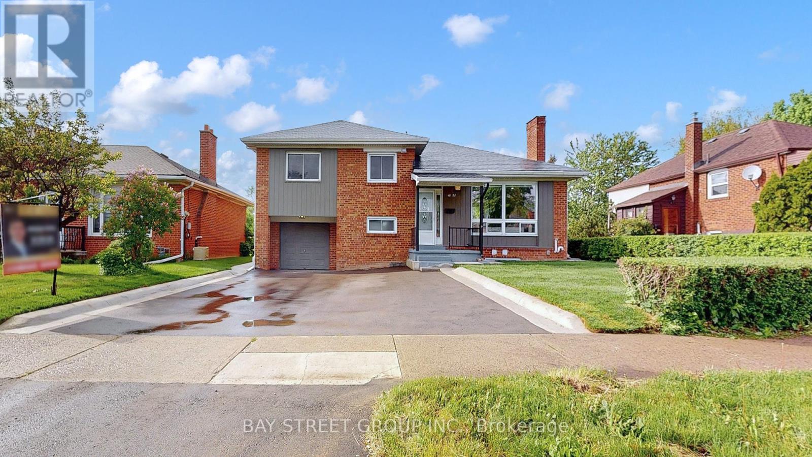 MAIN FLOOR - 4022 BLOOR STREET W|Toronto (Islington-City Centre West), Ontario M9B1M5