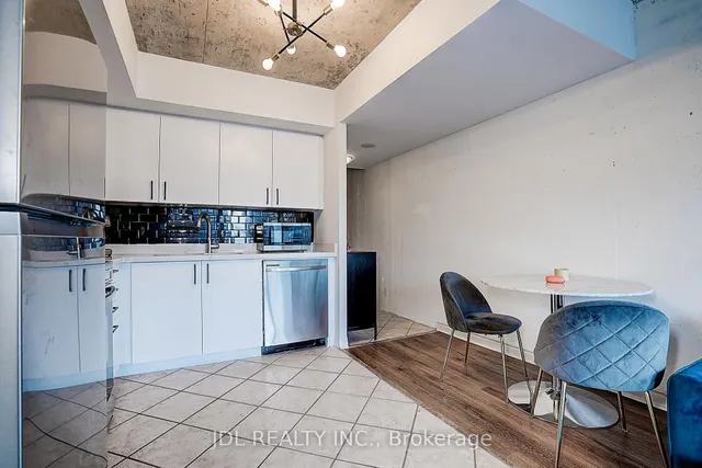Additional image 18 of 22 Wellesley St Unit 2105