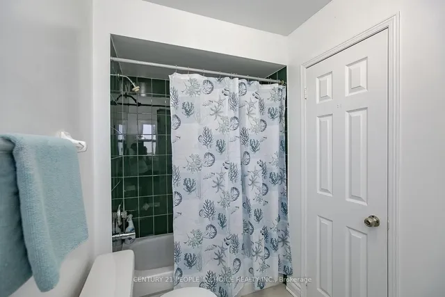 Additional image 33 of 27 Caruso Dr