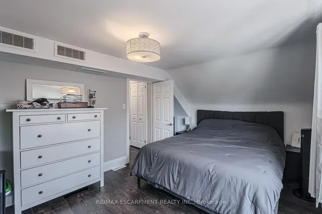 Additional image 17 of 150 Aberfoyle Ave