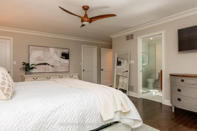 Additional image 30 of 1353 Hazelton Blvd