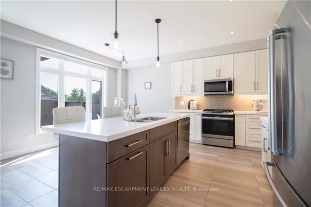 Additional image 9 of 19 SECINARO Ave