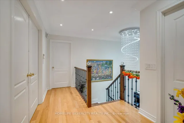 Additional image 22 of 46 Treeline Blvd