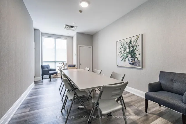 Additional image 10 of 2088 Lawrence Ave Unit 1007