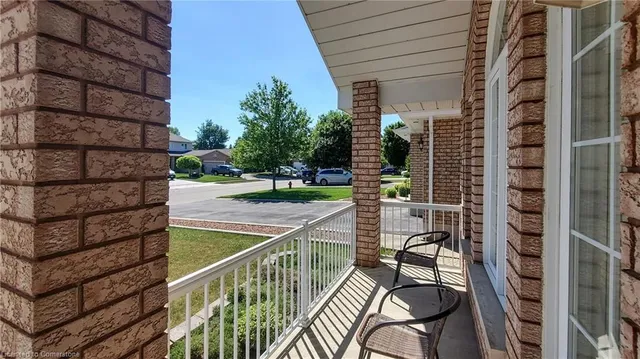 Additional image 6 of 183 Alderlea Ave