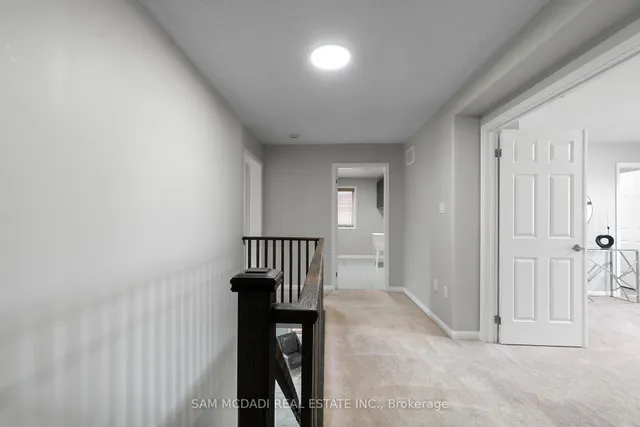 Additional image 21 of 73 Miracle Tr