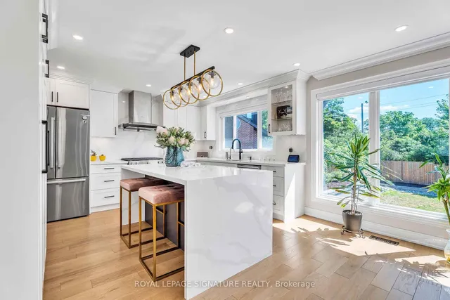 Additional image 13 of 47 Tofino Cres