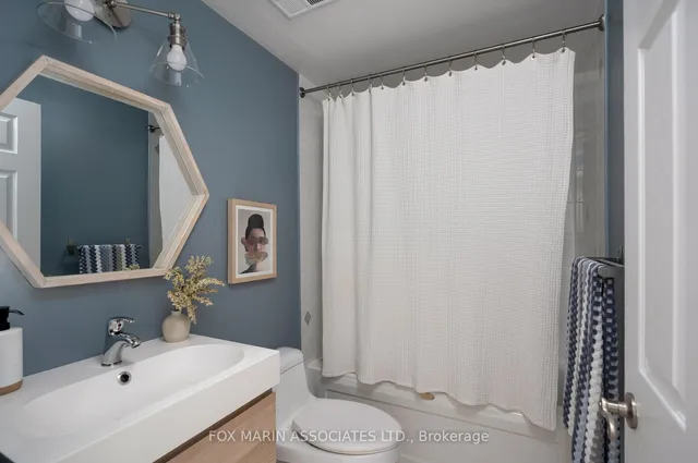 Additional image 20 of 30 Stadium Rd Unit 270