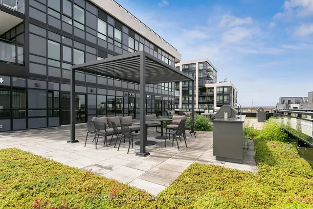 Additional image 43 of 395 Dundas St Unit 509