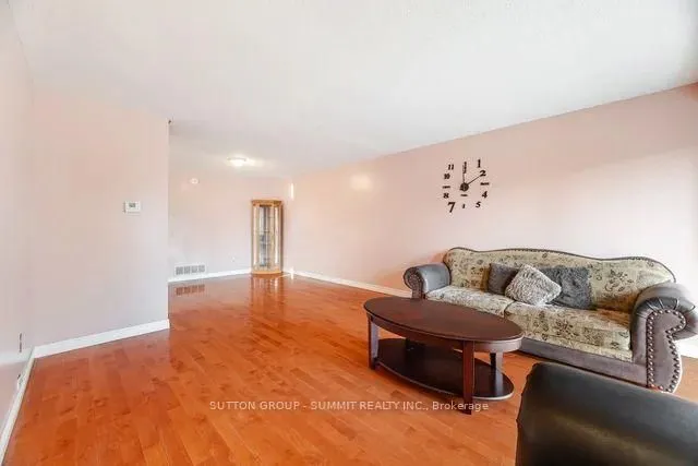 Additional image 11 of 354 Centre St