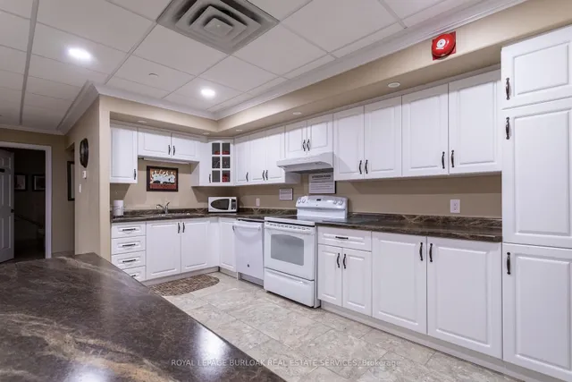 Additional image 40 of 5070 Pinedale Ave Unit 101