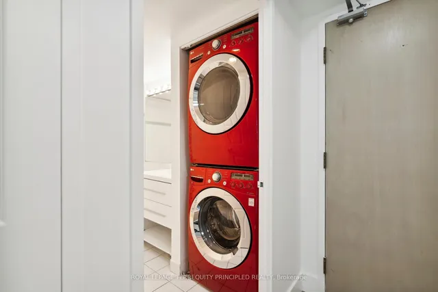 Additional image 34 of 942 Yonge St Unit 418