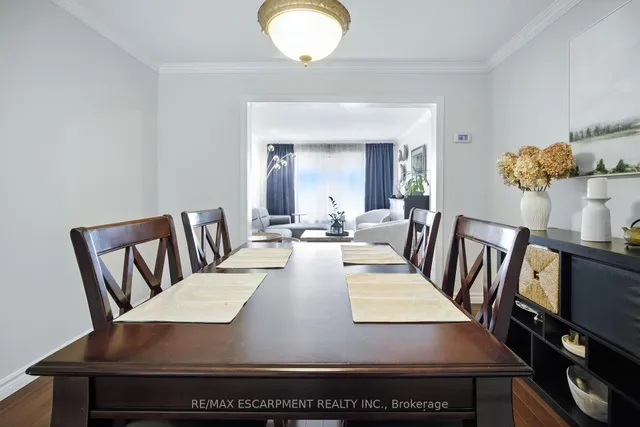 Additional image 9 of 38 Locke St