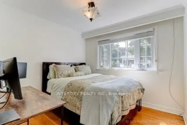 Additional image 18 of 44 Oxenden Cres