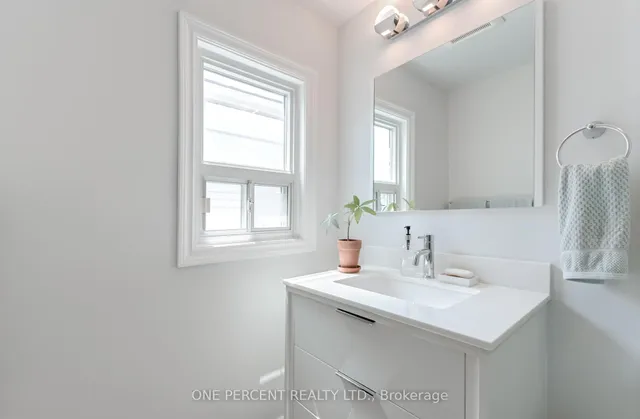 Additional image 33 of 143 Silverthorn Ave