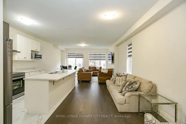 Additional image 10 of 114 Adventura Rd