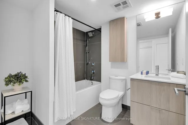 Additional image 13 of 47 Mutual St Unit 3106