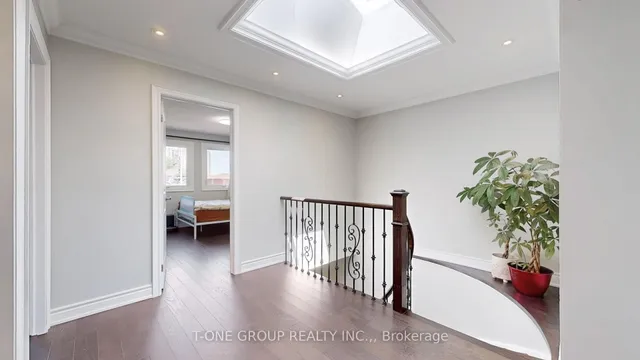 Additional image 21 of 224 Kingsbridge Garden Circ