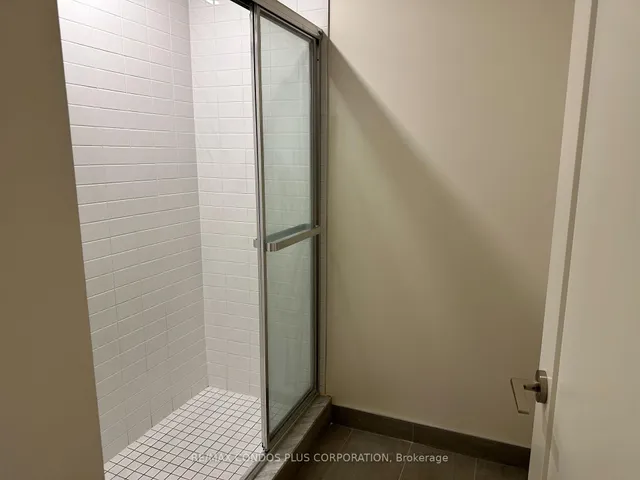 Additional image 10 of 330 Richmond St Unit 518