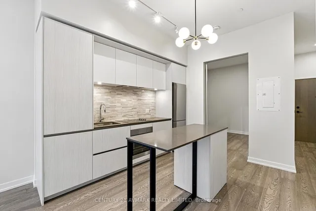 Additional image 7 of 34 TUBMAN Ave Unit 305