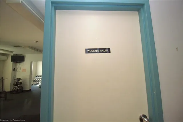 Additional image 36 of 90 Ling Rd Unit 904