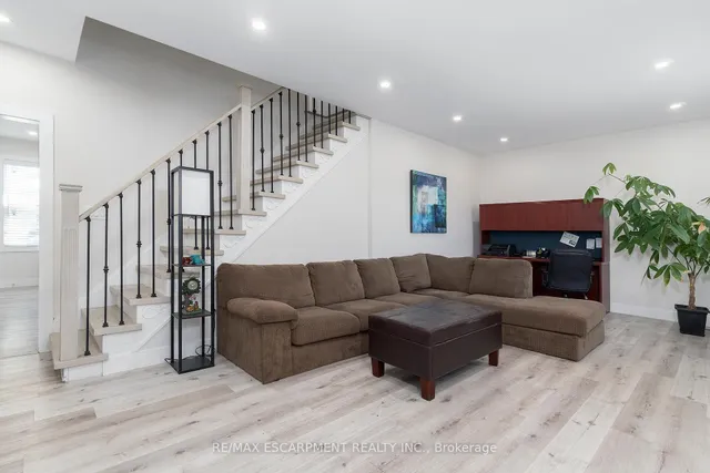 Additional image 6 of 2546 WILSON St