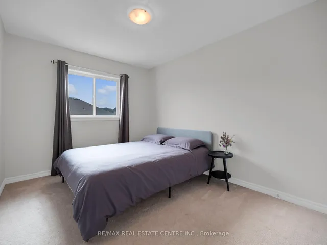 Additional image 20 of 99 Penny Lane