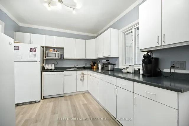 Additional image 9 of 16 Albemarle St